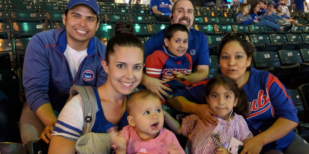 Los Cubs 092418 MOLA member Dr Julio Arnau y familia MOLA member Dr. Julio Arnau and family at Chicago Cubs